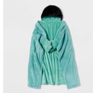 PILLOWFORT Hulk hooded blanket with built in hulk fists